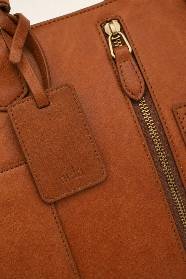 Agatha detail in Chestnut Brown
