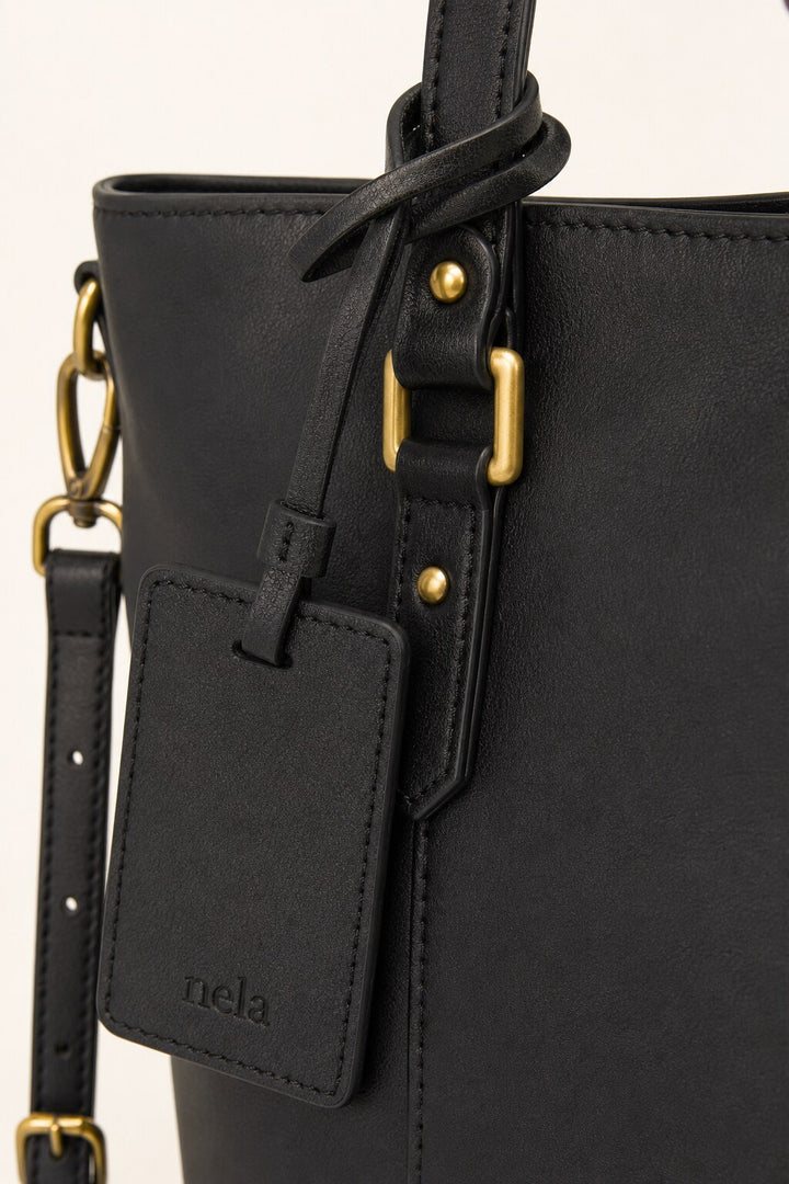 Alma detail in Midnight Black