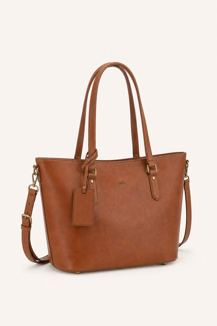Alma in Chestnut Brown