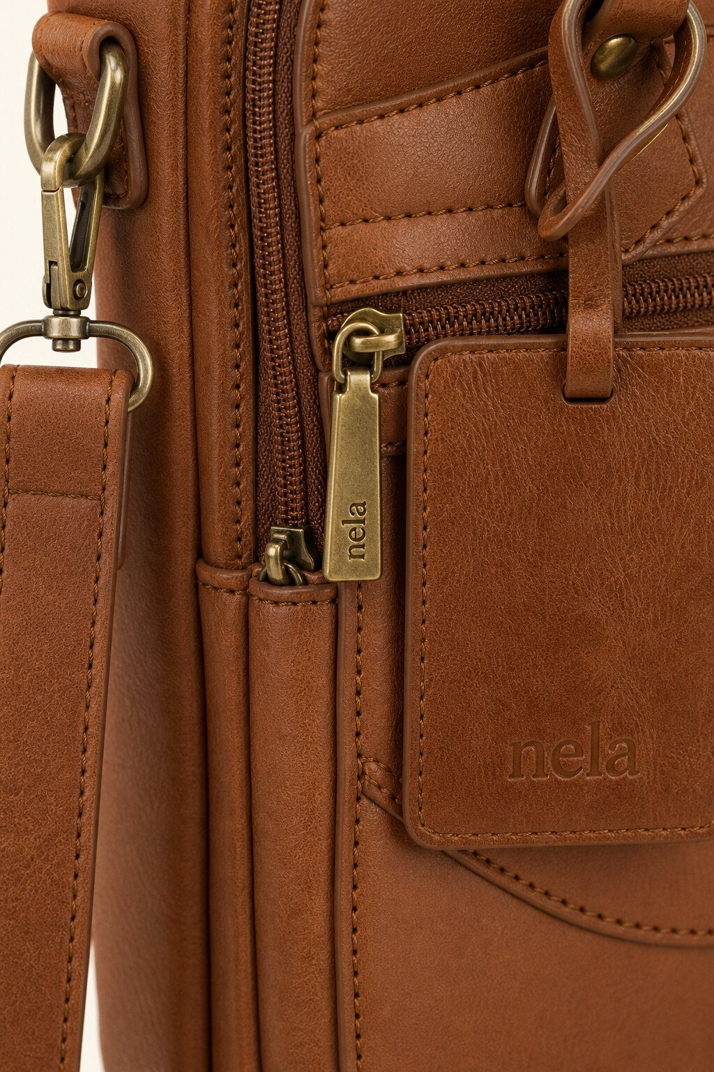 Ceila detail in Chestnut Brown