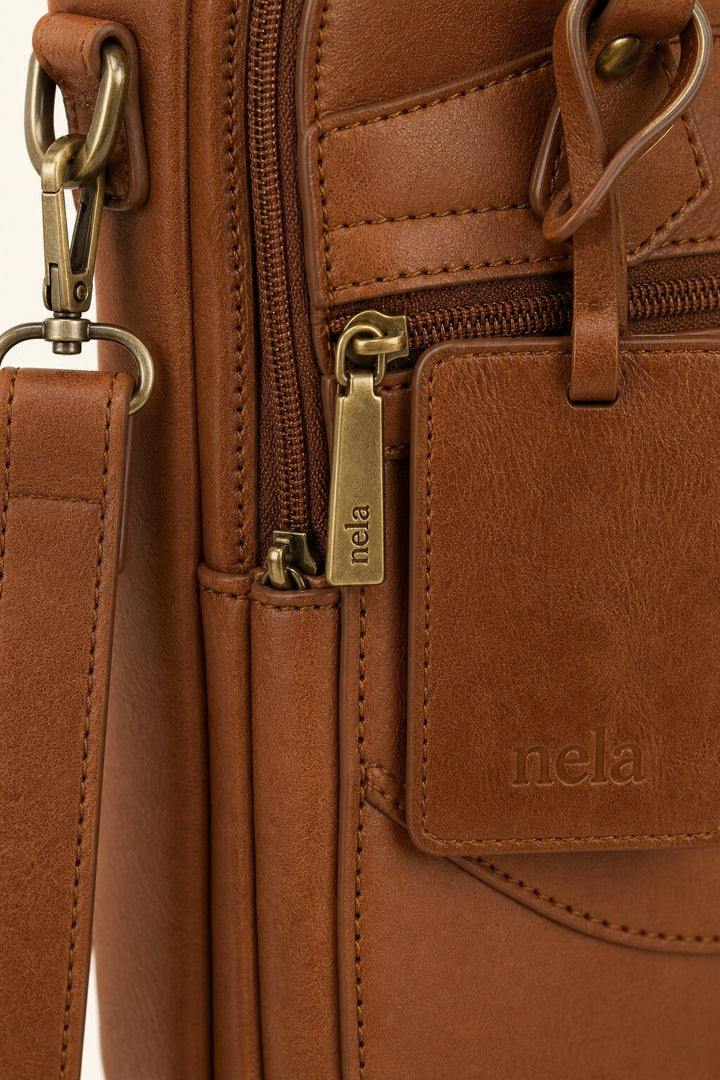 Ceila detail in Chestnut Brown