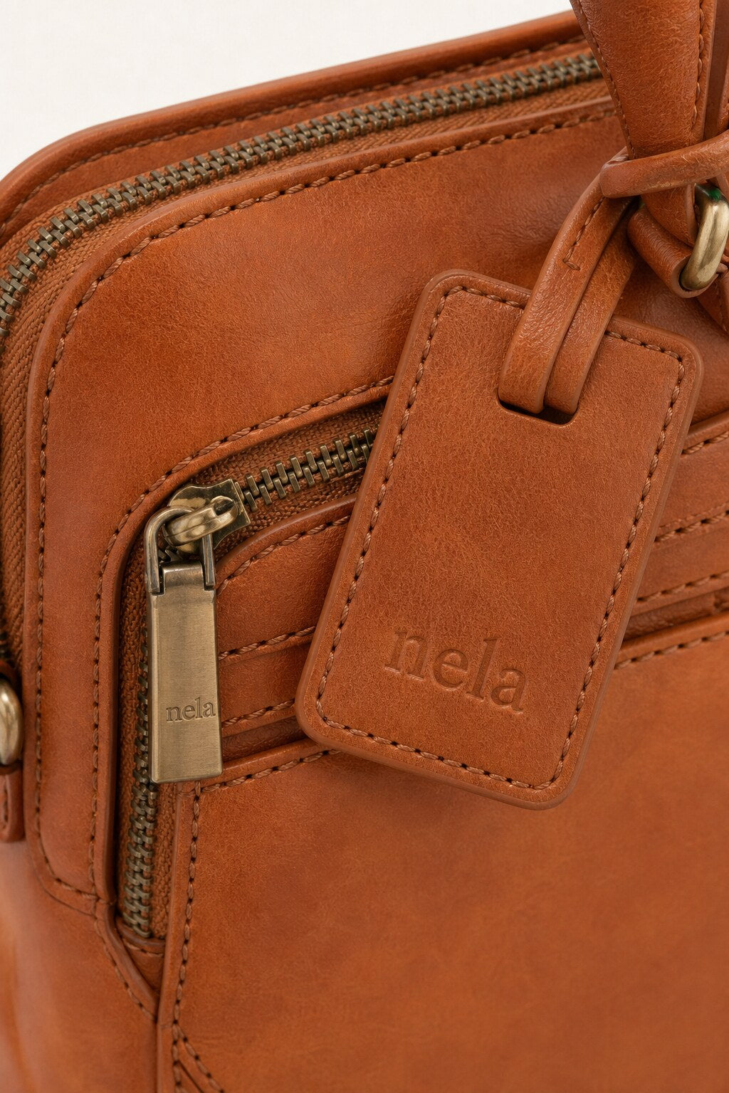 Ceila detail in Warm Caramel