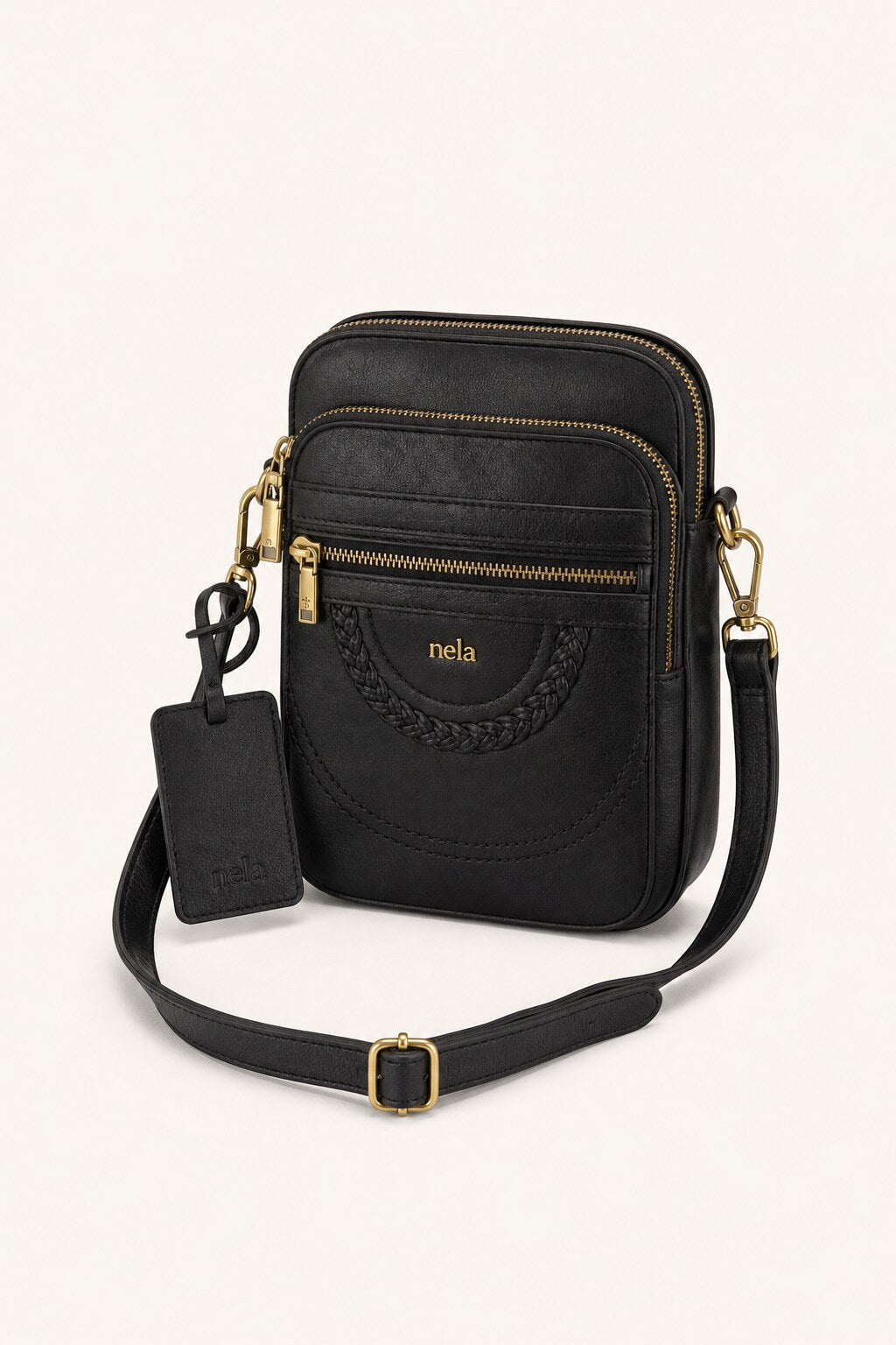 Ceila in Midnight Black