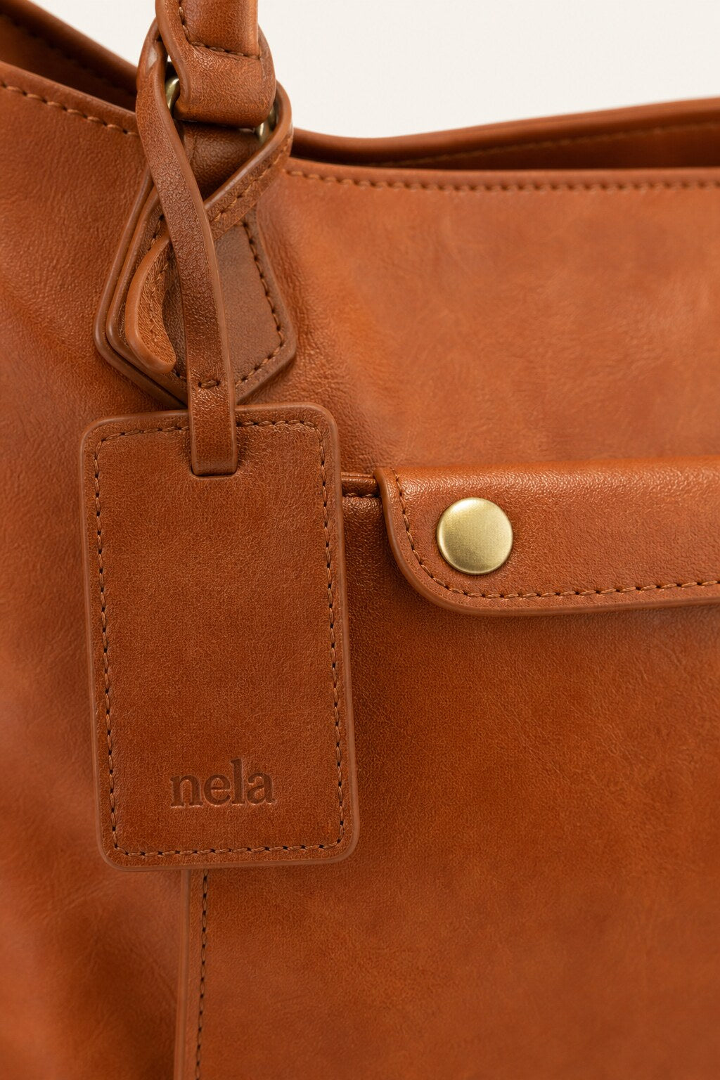 Nora detail in Chestnut Brown