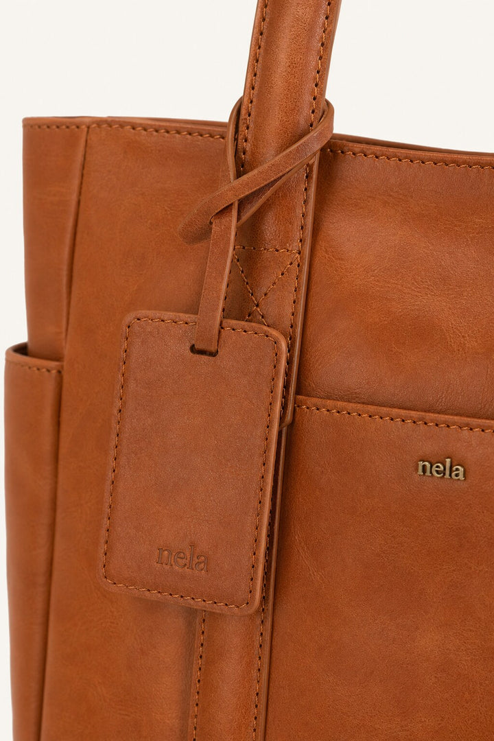 Ruthie detail in Chestnut Brown