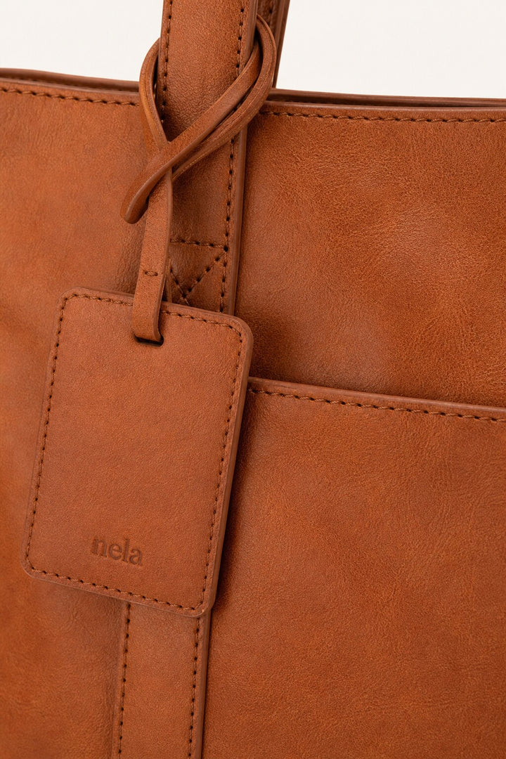 Ruthie detail in Warm Caramel