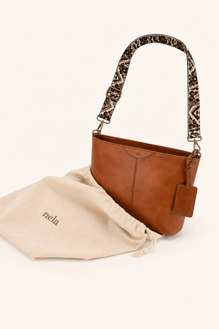 Vivienne with its cotton dust bag